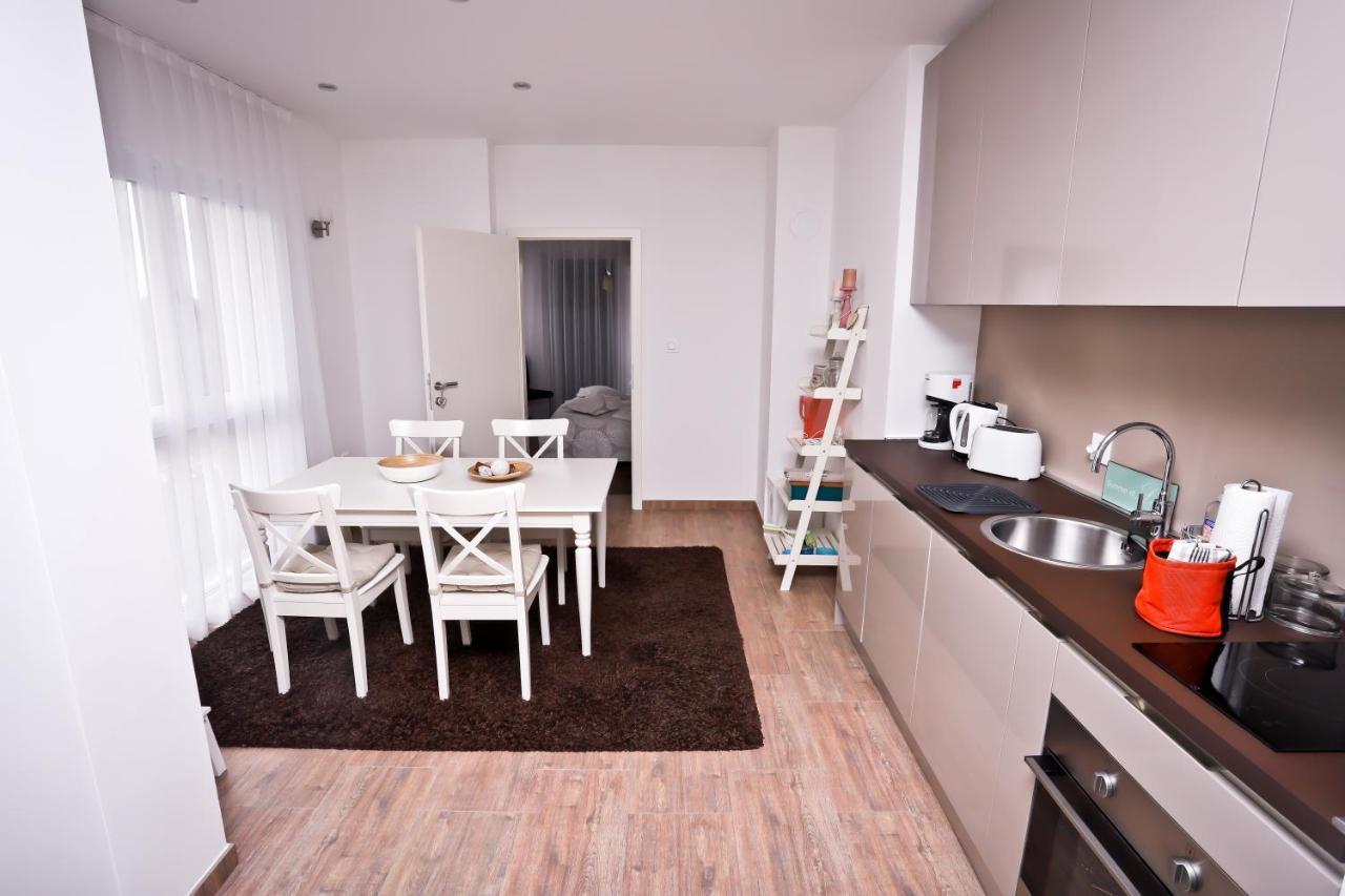 Apartment I&i